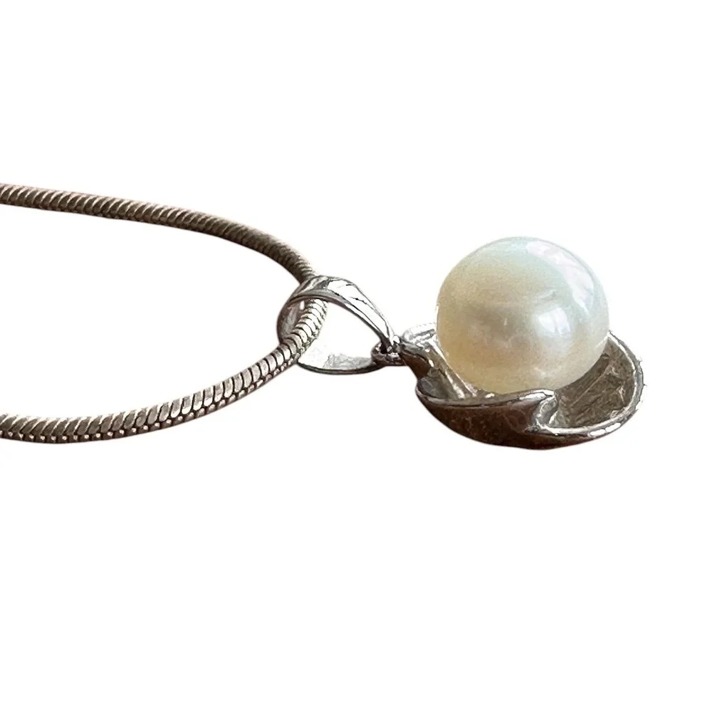 Unbranded Pearl Pendant Necklace OS White Excellent Silver Tone Snake Chain‎
